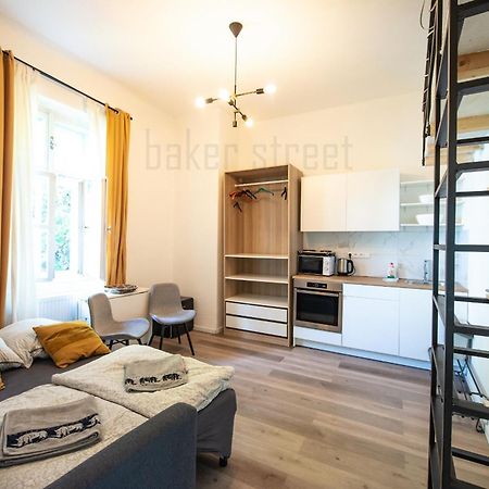 Storey Apartment Close To Metro Palmovka Prague Exterior photo