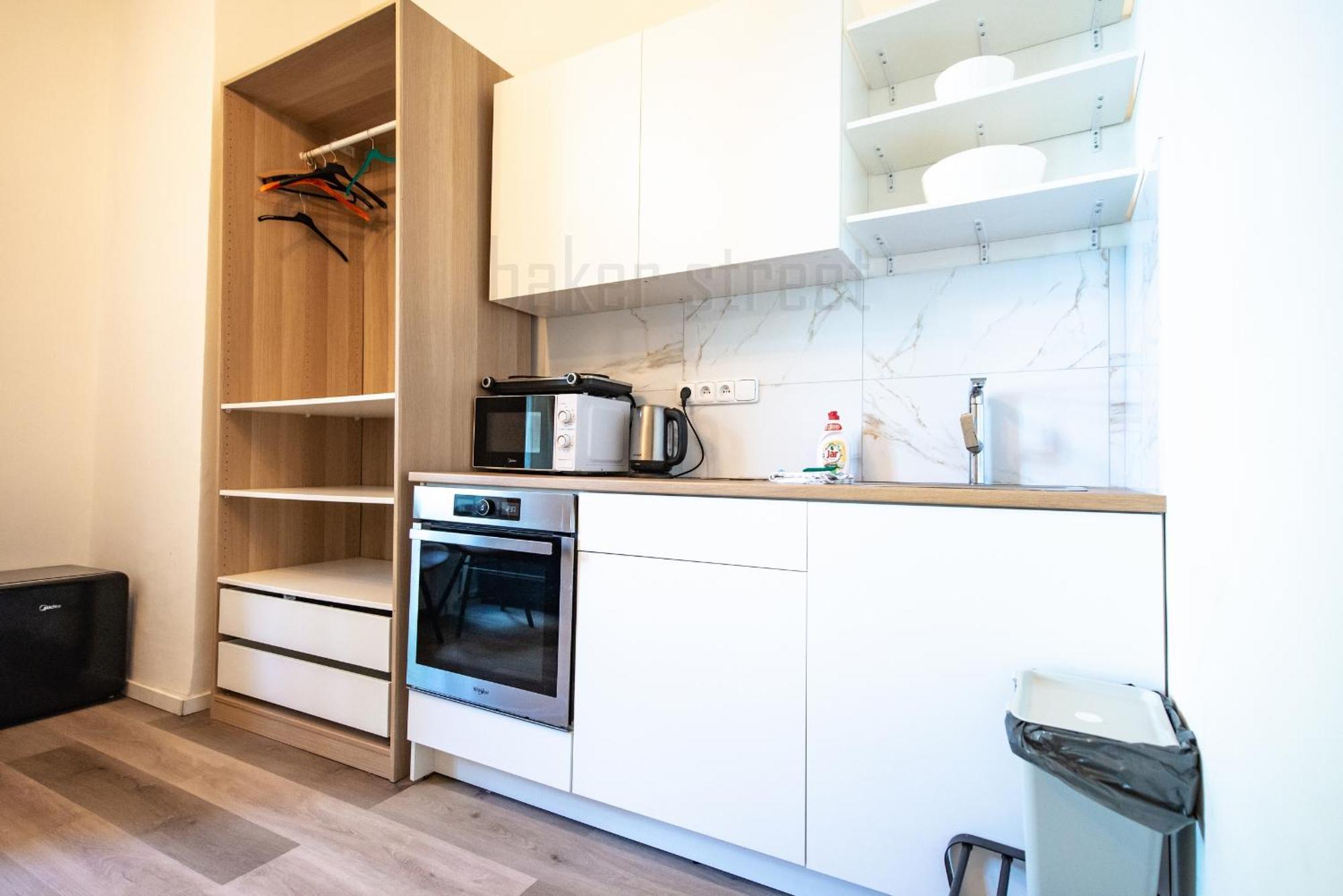 Storey Apartment Close To Metro Palmovka Prague Exterior photo